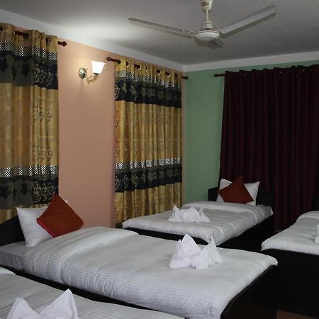 Travellers Dorm Bed & Breakfast Katmandú Exterior foto
