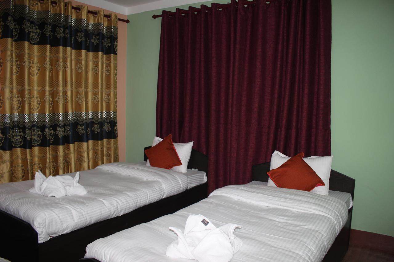 Travellers Dorm Bed & Breakfast Katmandú Exterior foto