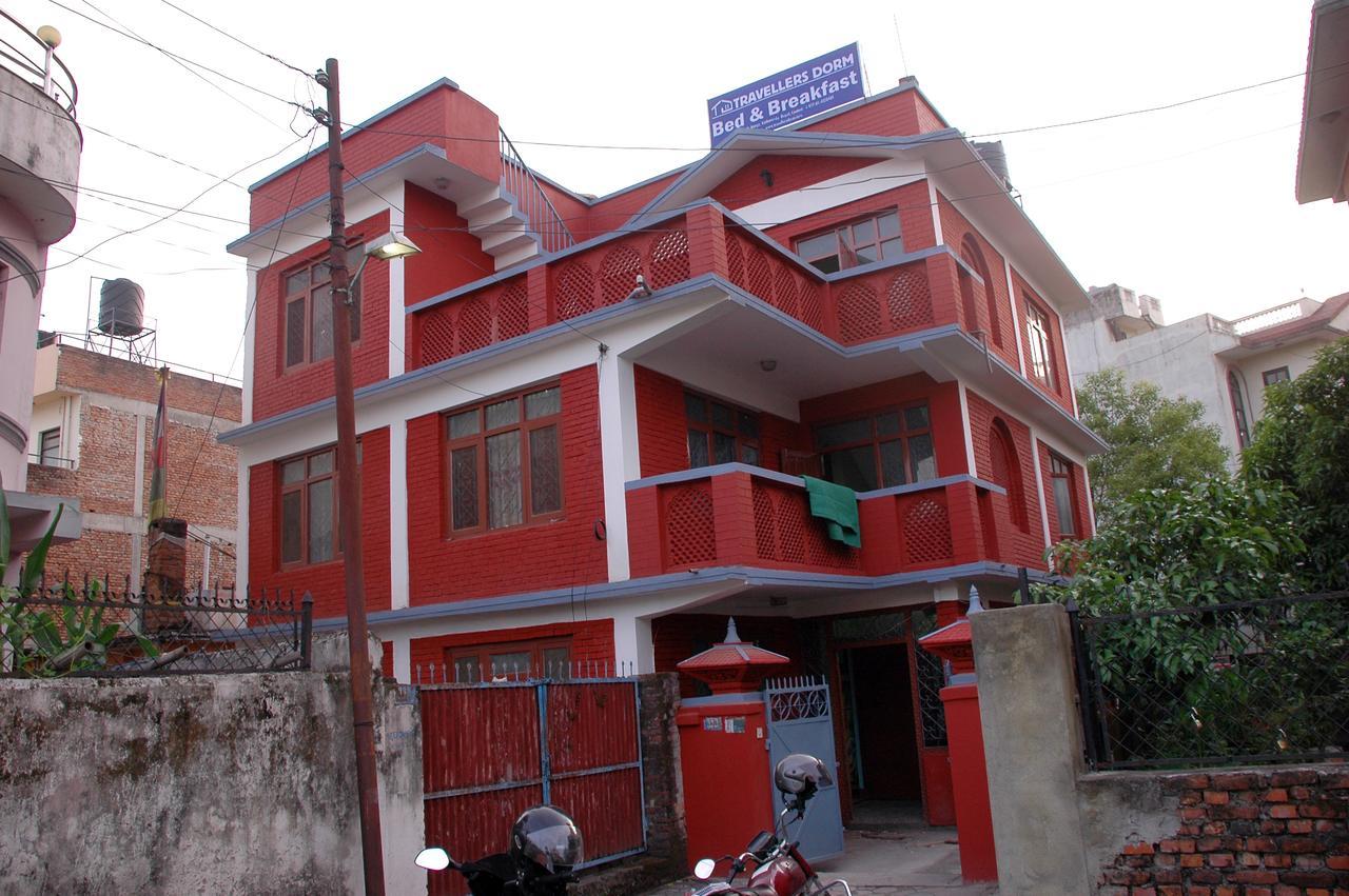 Travellers Dorm Bed & Breakfast Katmandú Exterior foto