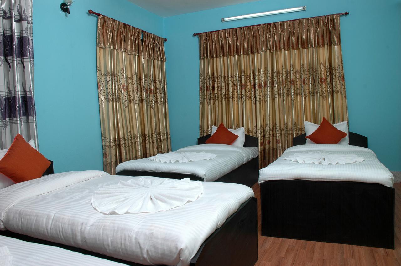 Travellers Dorm Bed & Breakfast Katmandú Exterior foto