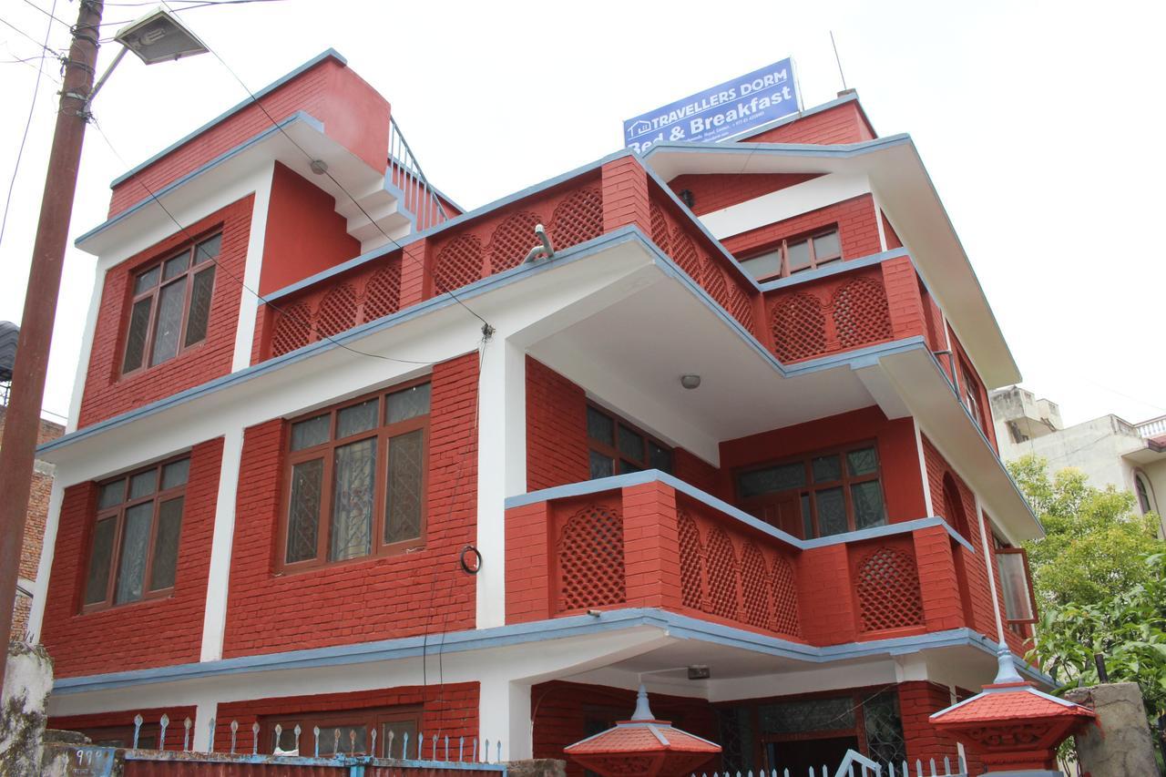 Travellers Dorm Bed & Breakfast Katmandú Exterior foto